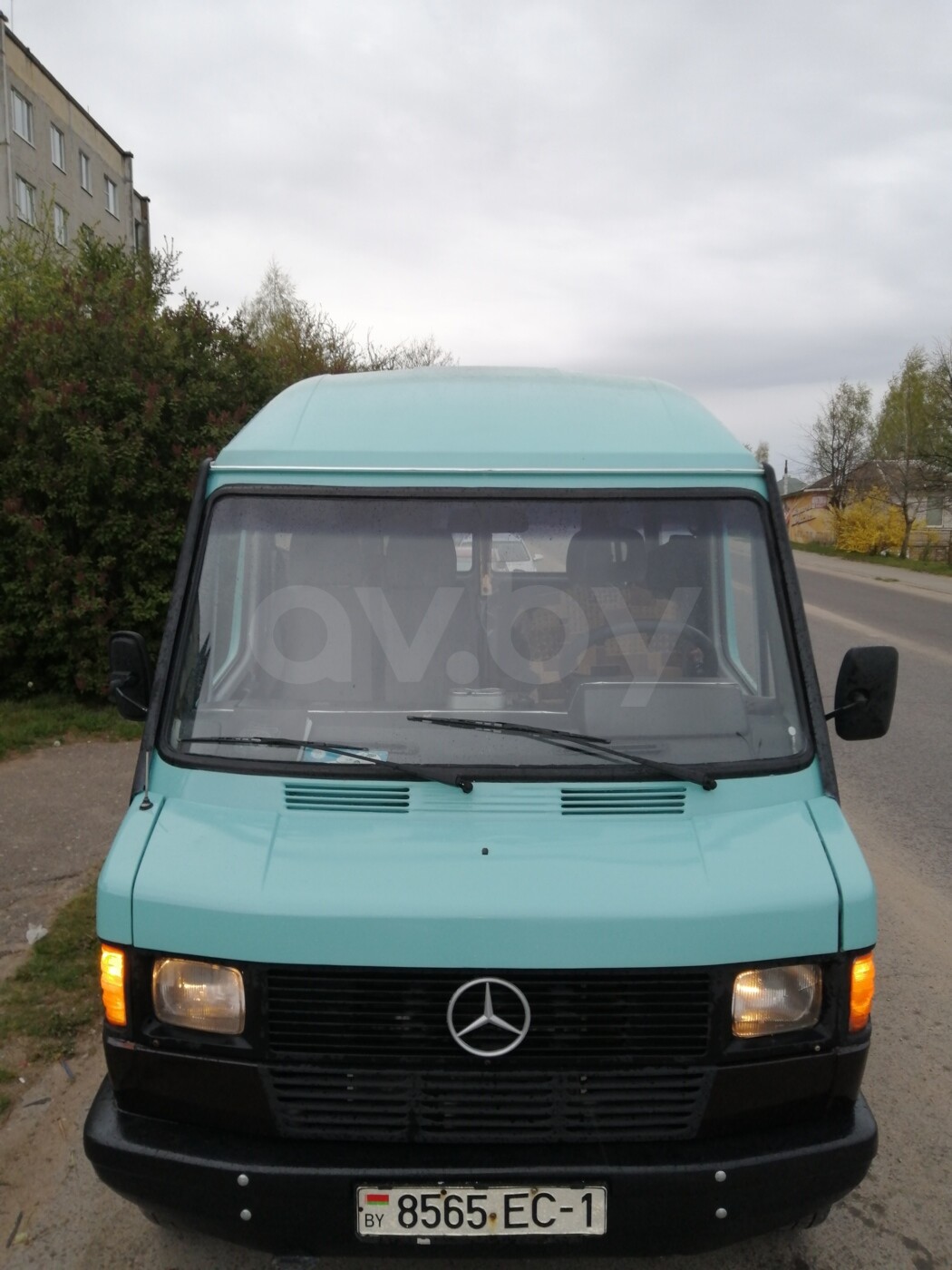 Mercedes-Benz T1 (207D-410D) 210, 1990 г.