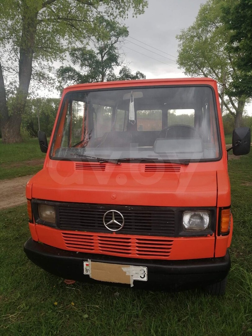 Mercedes-Benz T1 (207D-410D), 1988 г.
