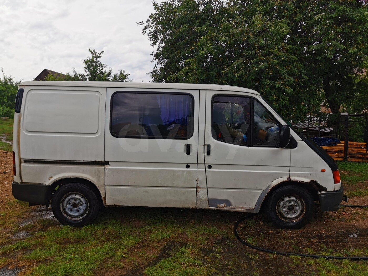 Ford Transit грузо-пасажирский, 1997 г.