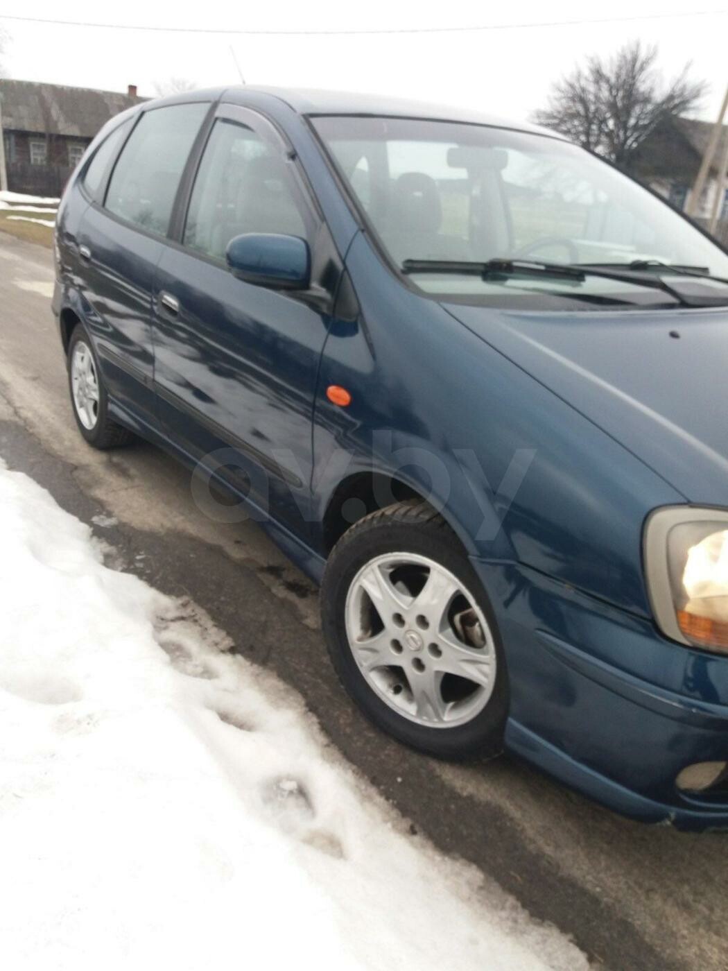 Купить Ниссан Альмера Тино 2001