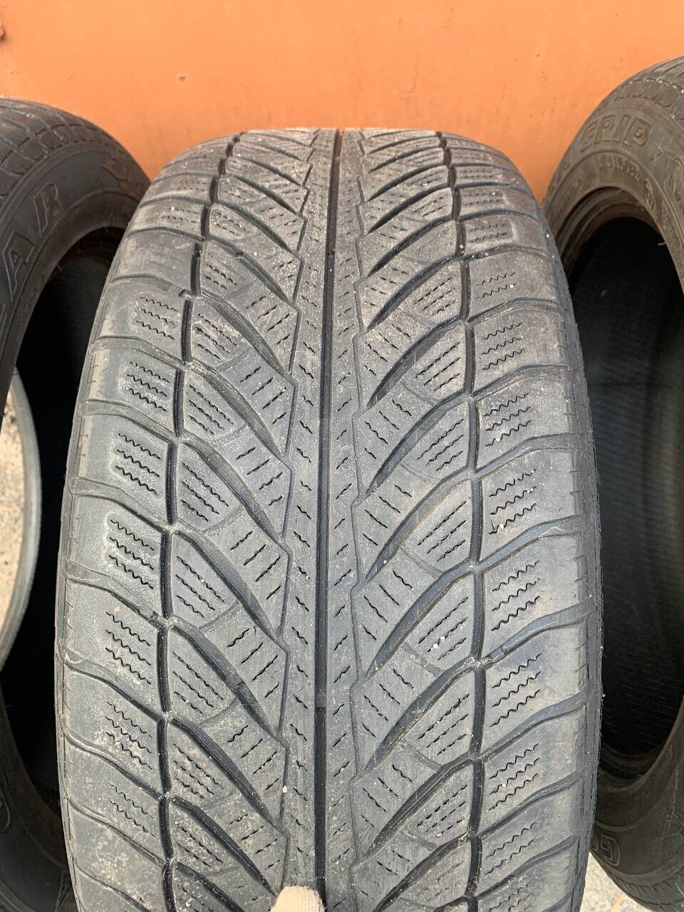 Легковые шины GoodYear Wrangler 255/50 R19 4 шт.