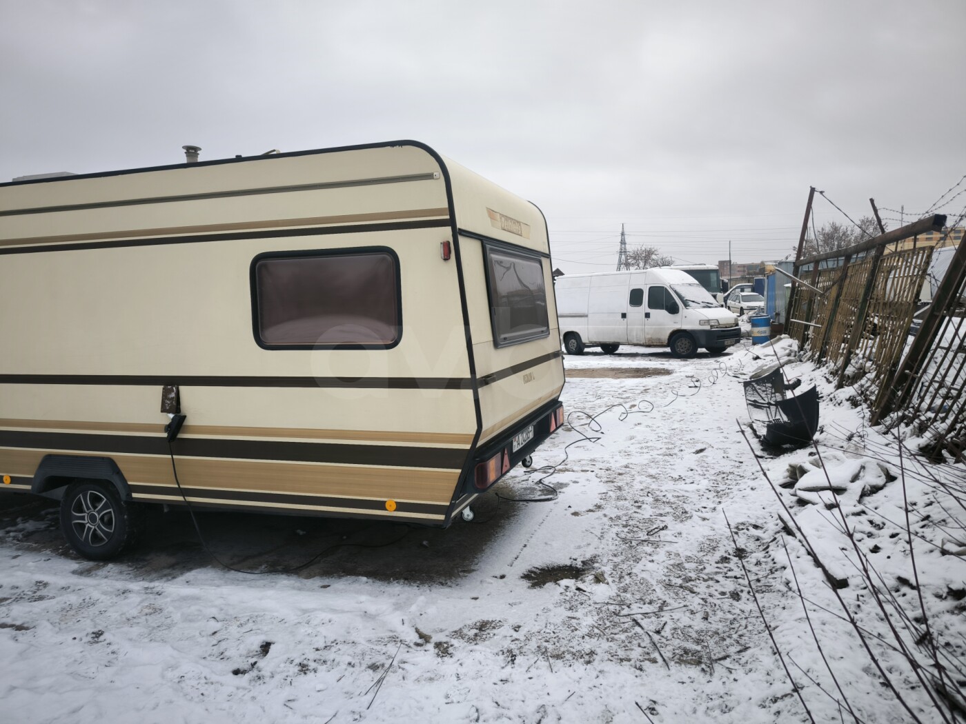 Купить прицеп дача Караван, 1990 г. за 4000 usd