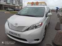 Toyota Sienna III (XL30), 7 мест, 2016 г.