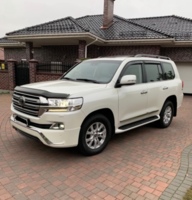 Toyota Land Cruiser J200 · 2-й рестайлинг, 5 мест, 2016 г.