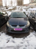 Mitsubishi Grandis, 7 мест, 2006 г.