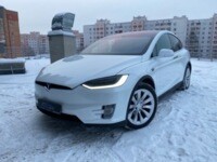 Tesla Model X, 7 мест, 2016 г.