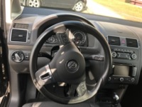 Volkswagen Touran II, 5 мест, 2010 г.