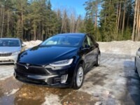 Tesla Model X, 7 мест, 2016 г.