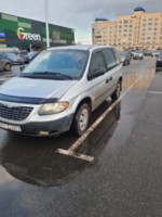 Chrysler Voyager IV, 5 мест, 2001 г.