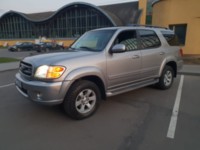 Toyota Sequoia I, 7 мест, 2002 г.