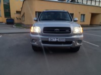 Toyota Sequoia I, 7 мест, 2002 г.
