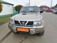Nissan Patrol Y61, 7 мест, 2000 г.