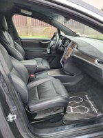Tesla Model X, 7 мест, 2017 г.
