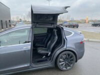 Tesla Model X, 7 мест, 2016 г.
