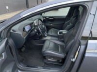 Tesla Model X, 7 мест, 2016 г.
