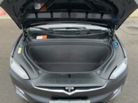 Tesla Model X, 7 мест, 2016 г.