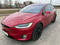 Tesla Model X, 6 мест, 2016 г.
