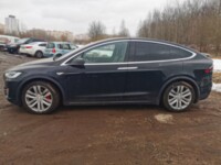 Tesla Model X, 7 мест, 2016 г.