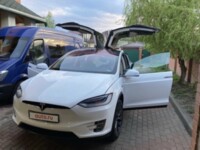 Tesla Model X, 2018 г.