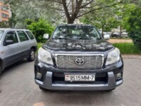 Toyota Land Cruiser Prado J150, 7 мест, 2010 г.