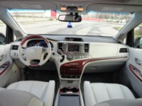 Toyota Sienna III (XL30), 7 мест, 2011 г.