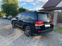 Toyota Land Cruiser J200 · 2-й рестайлинг, 7 мест, 2018 г.