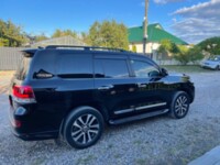 Toyota Land Cruiser J200 · 2-й рестайлинг, 7 мест, 2018 г.