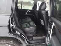 Toyota Land Cruiser J200 · Рестайлинг, 7 мест, 2012 г.