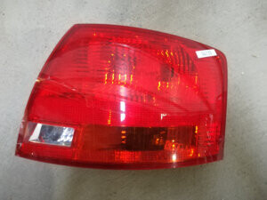 Задний правый фонарь в сборе для Audi A4 B7 2004-2009