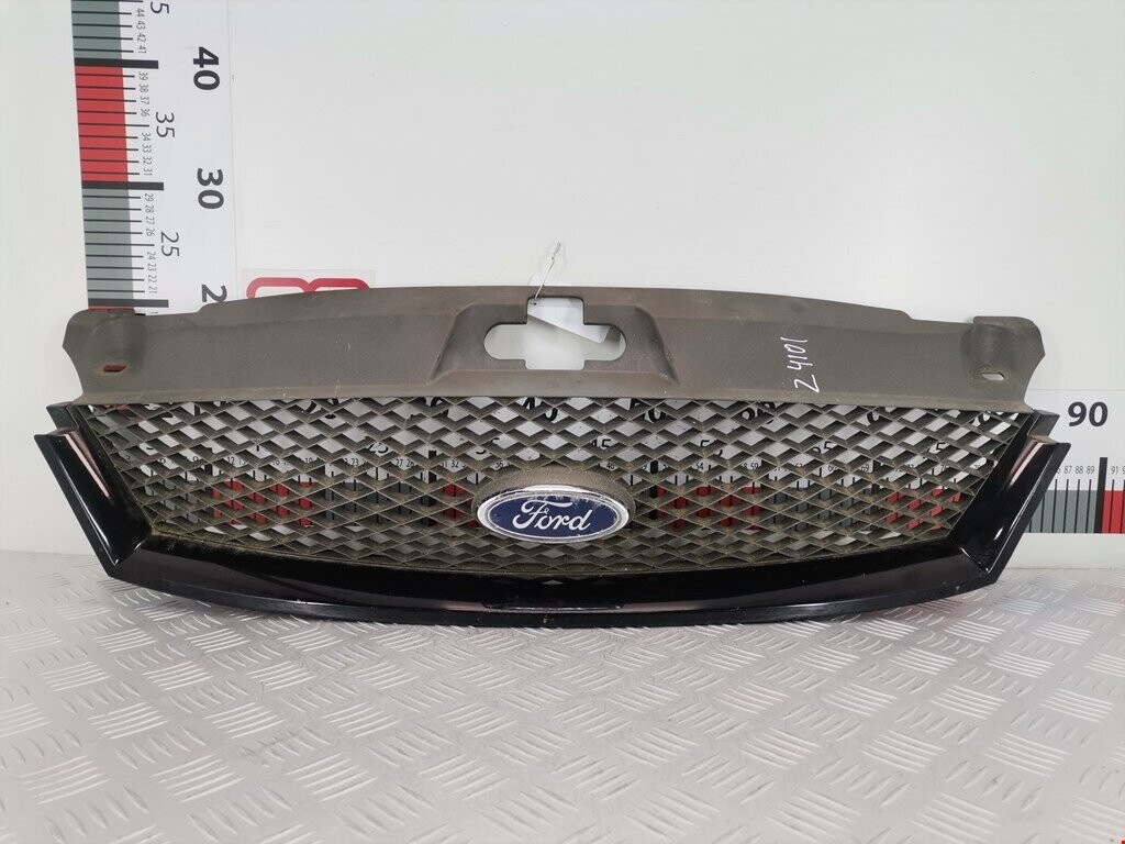 Решетка радиатора для Ford Mondeo III 2000 - 2003