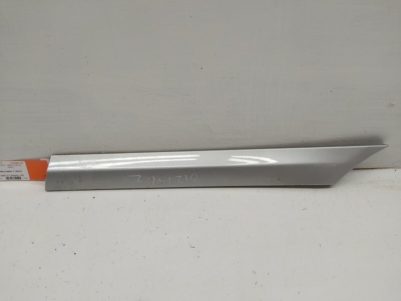Молдинг задней левой двери для Mercedes-Benz C-Класс W203, S203, CL203 2000-2004