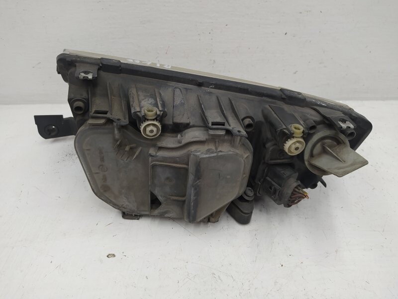 Фара правая в сборе для Skoda Fabia 6Y · Рестайлинг 2004-2007