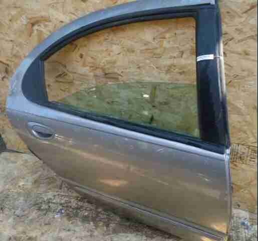 Правая задняя дверь для Chrysler Concorde II 1998 - 2001