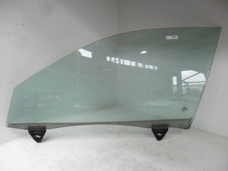 Боковое стекло для Audi A4 B6 2000-2006