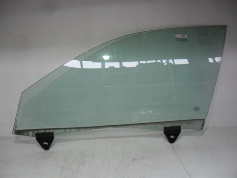 Боковое стекло для Audi A4 B6 2000-2006