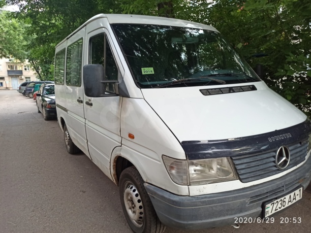 Mercedes-Benz Sprinter E212D, 1997 г.