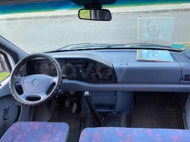 Mercedes-Benz Sprinter 210. 2.9 9 мест, 1998 г.