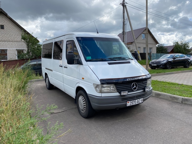 Mercedes-Benz Sprinter 210. 2.9 9 мест, 1998 г.