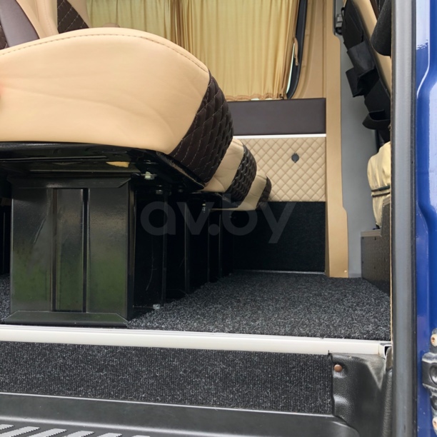Mercedes-Benz Sprinter 7+1, 2013 г.