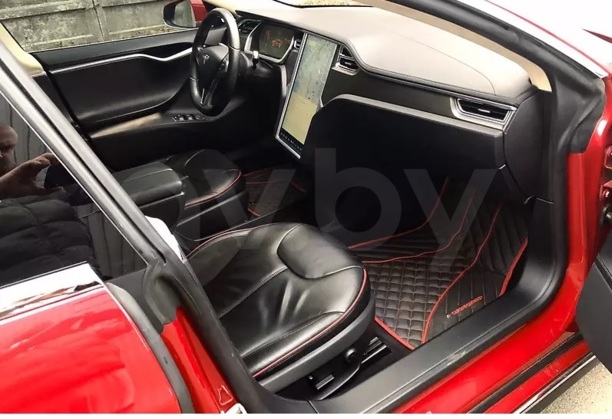 Tesla Model S I, 2013 г.