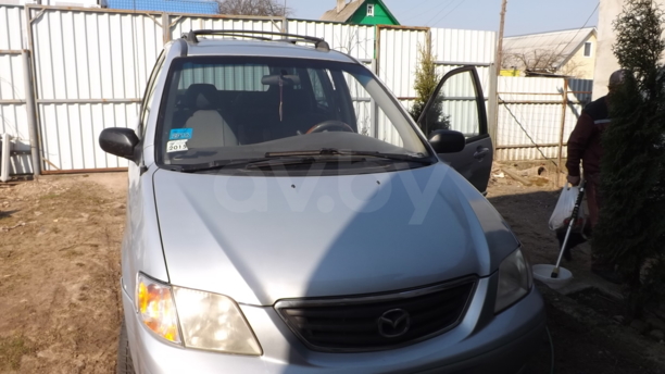 Mazda MPV II, 2000 г.