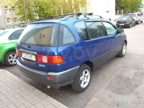 Toyota Picnic, 7 мест, 1998 г.