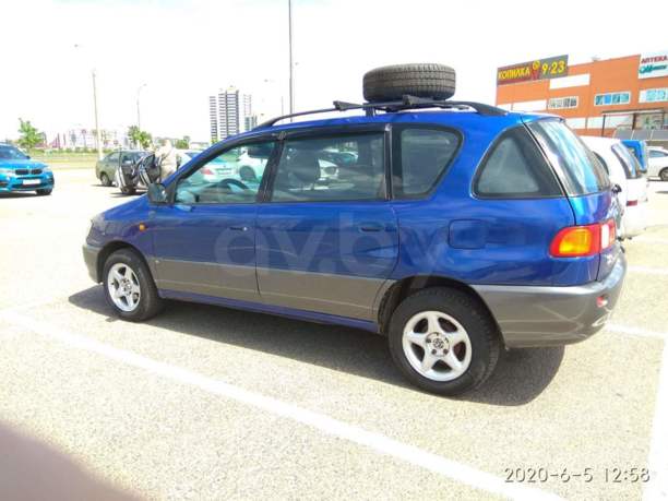 Toyota Picnic, 7 мест, 1998 г.