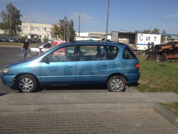 Toyota Picnic, 1999 г.