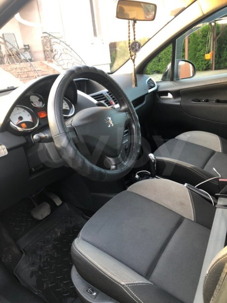 Peugeot 207 I · Рестайлинг, 2010 г.