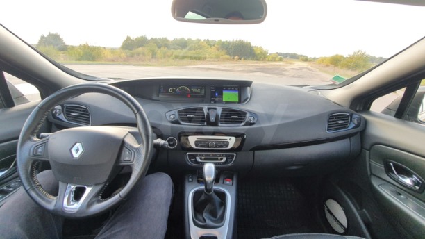 Renault Grand Scenic III · 2-й рестайлинг, 7 мест, 2016 г.