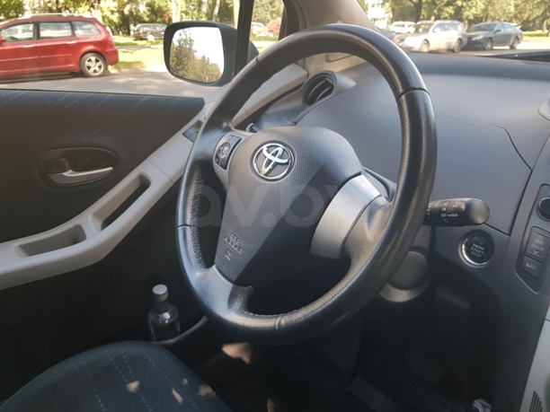 Toyota Yaris II (XP9), 2008 г.