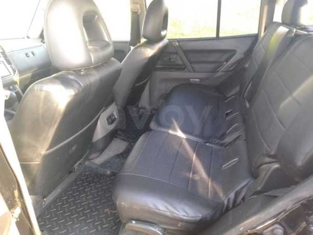 Mitsubishi Montero III, 5 мест, 2001 г.