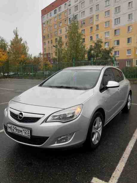 Opel Astra J, 2011 г.