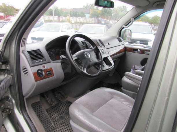 Volkswagen Multivan T5, 2004 г.